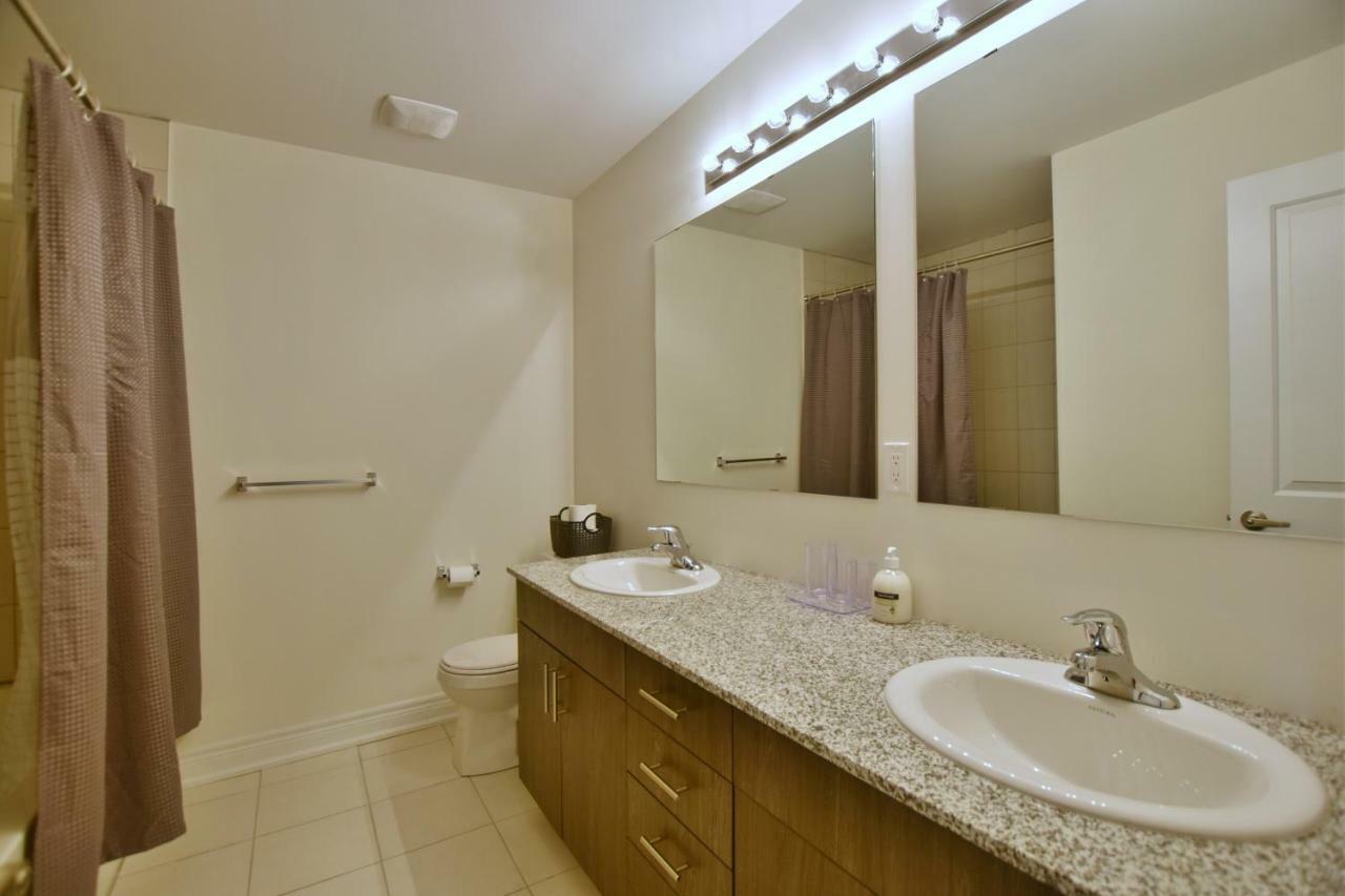 New Blue Mountain Village Snowbridge Executive Townhome Sleeps 10 With Outdoor Pool And Shuttle Nottawa ภายนอก รูปภาพ